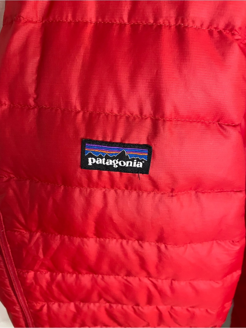 Patagonia Red Men's Quilted Puffer Jacket - Picture 3 of 5